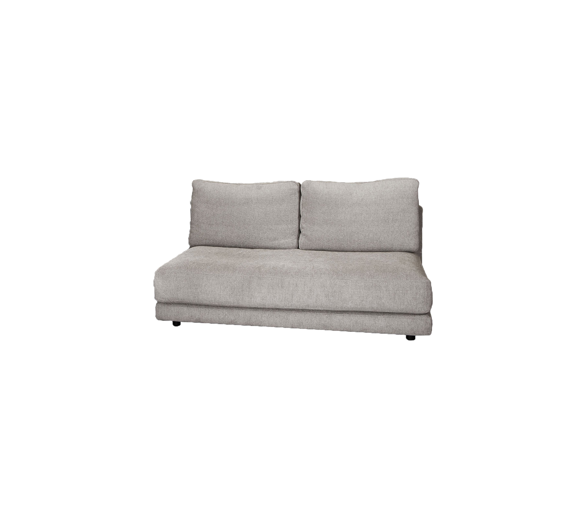 Lys grå polstret sofa med to ryggputer, designet for komfort og moderne estetikk. Ideal for koselige sitteordninger.
