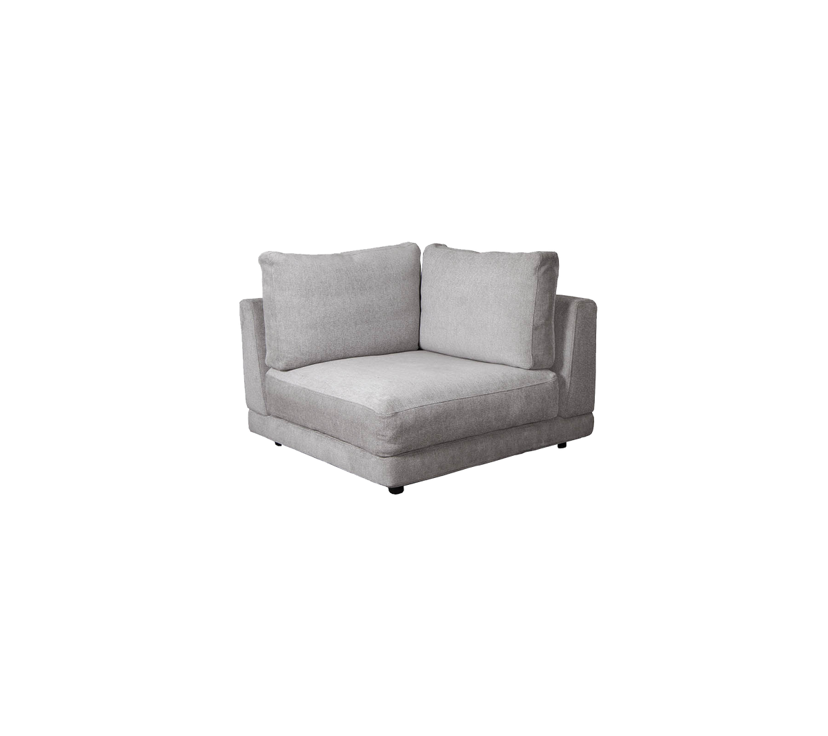 Grå hjørnesofa med myke puter, som har et moderne design og en avslappet stil, perfekt for koselige sittearrangementer.