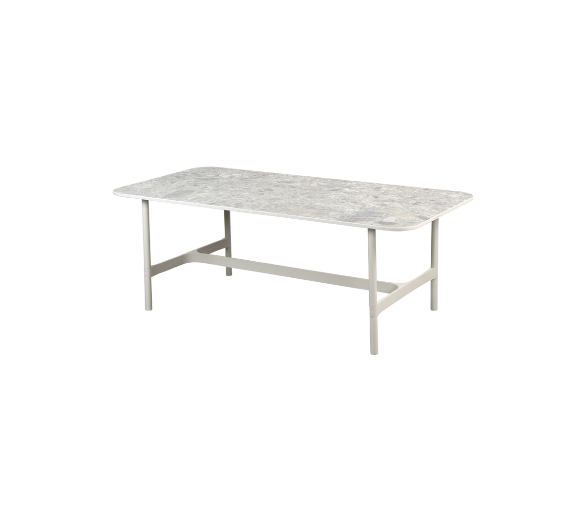 Et rektangulært bord med en teksturert overflate og solide ben, designet for ulike omgivelser og aktiviteter.