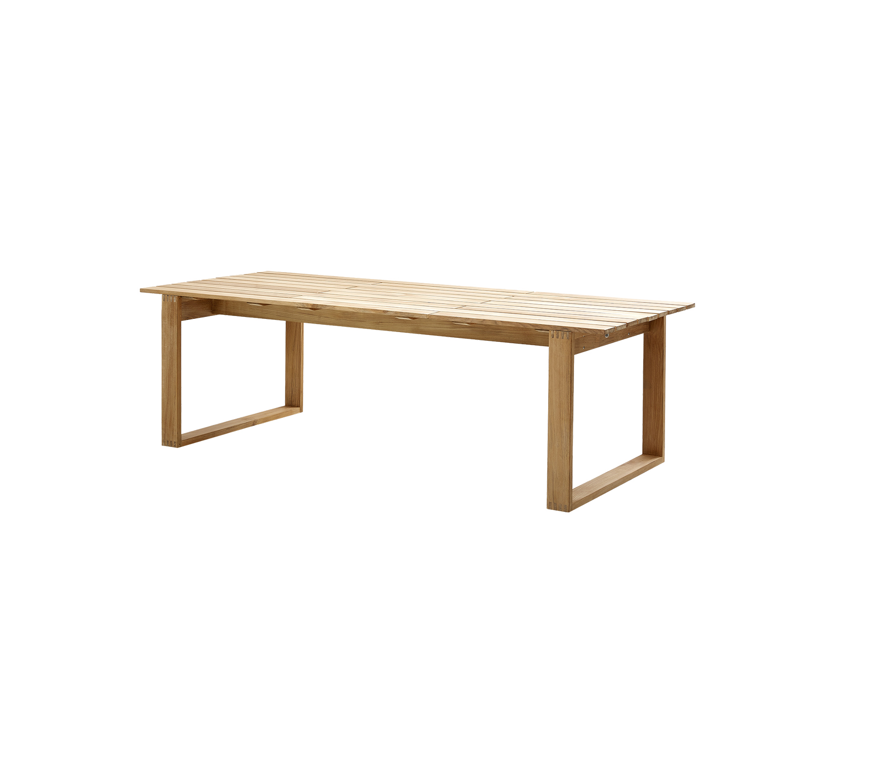Trekonstruert bord med et enkelt, moderne design som har en rektangulær topp og minimalistiske ben, ideelt for ulike omgivelser.