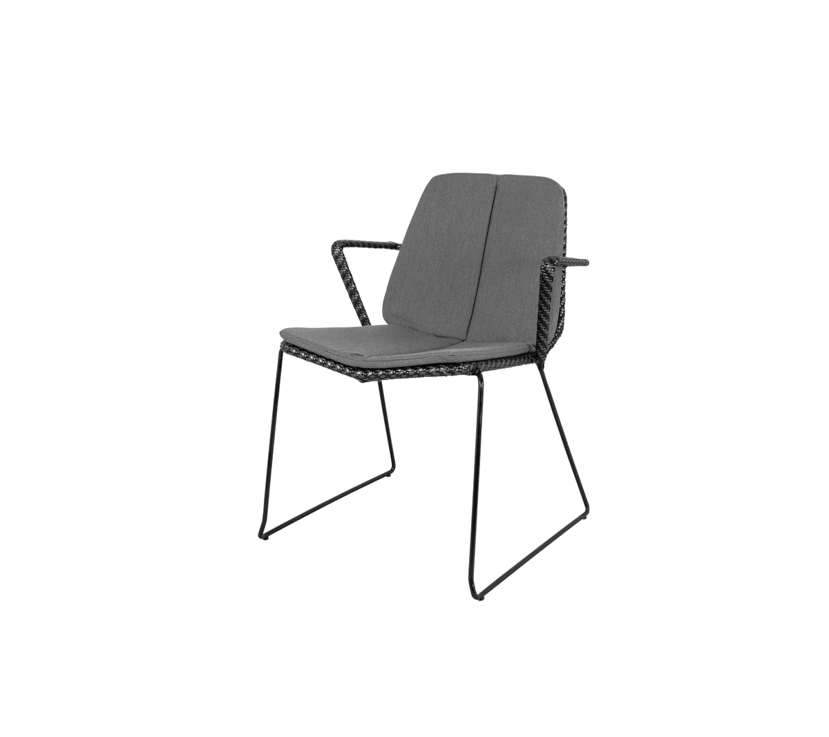 Stilig stol med et slankt design, med en komfortabel sete- og ryggstøtte, støttet av en solid metallramme.