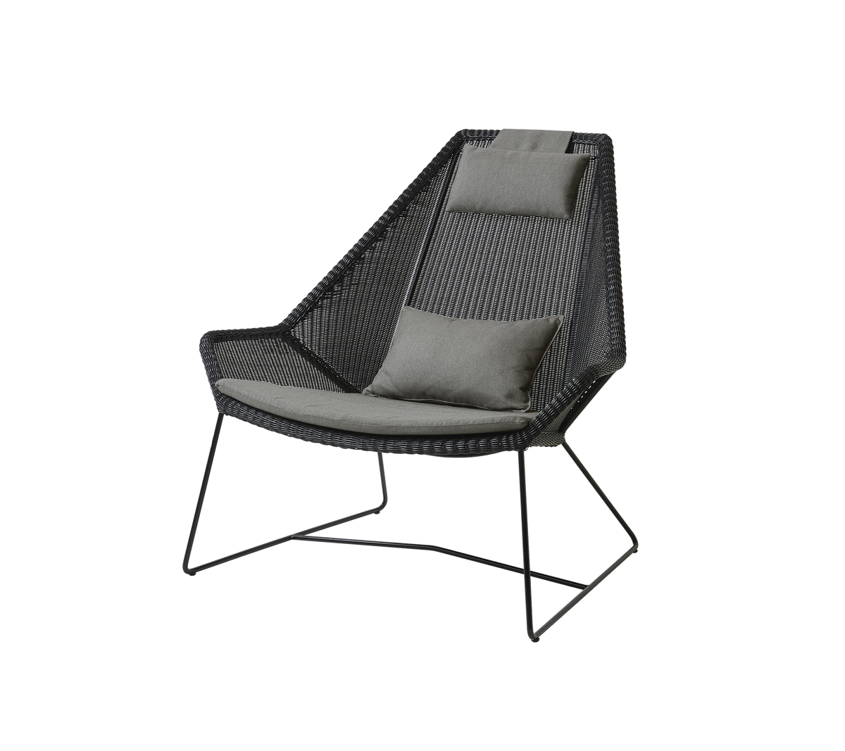 Stilig stol med et vevd design og komfortable grå puter, med slanke metallben for moderne interiør.