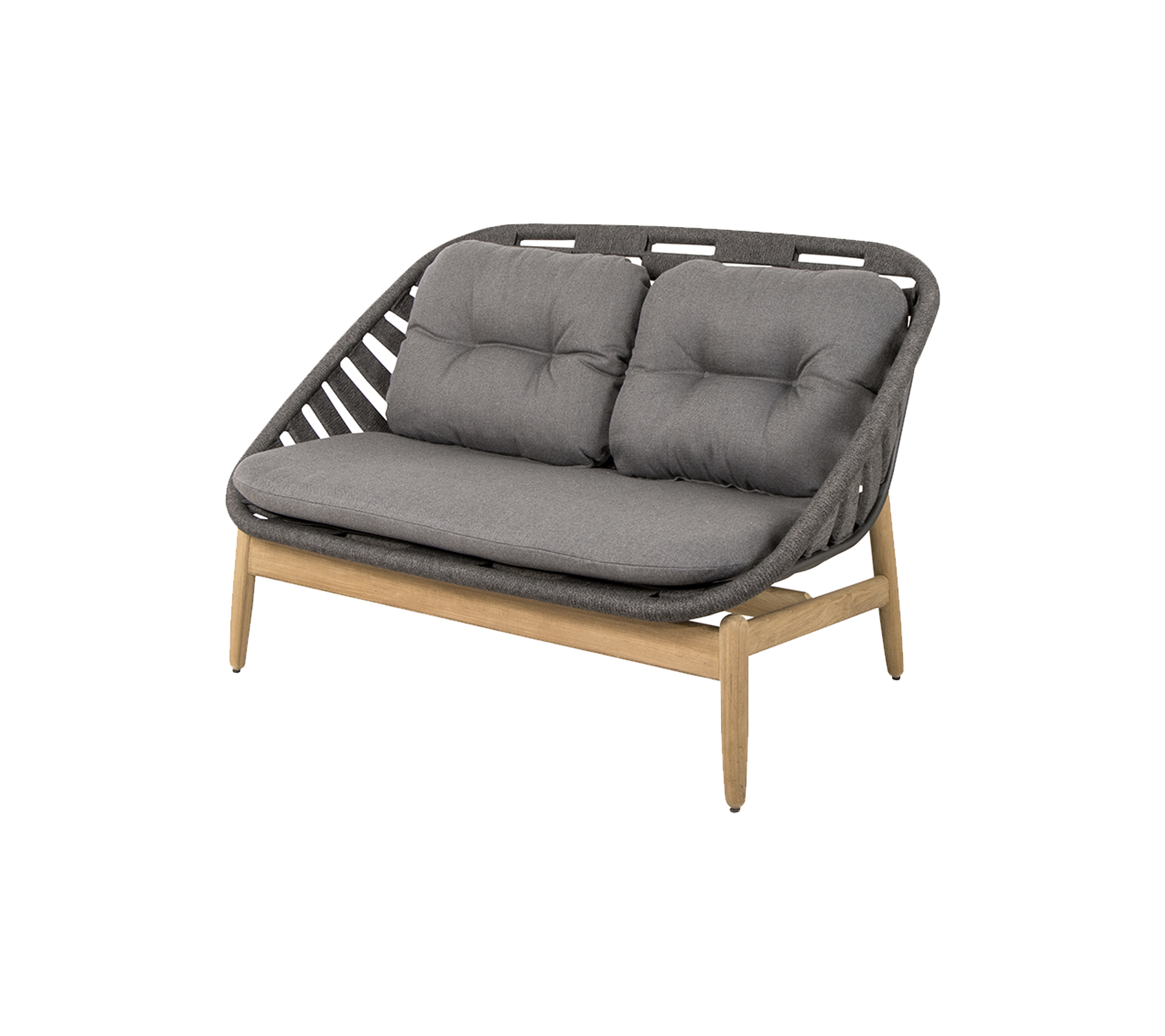 Zweisetersofa med en grå polstret sete og en stilfull vevd ryggstøtte, støttet av trebena. Ideell for moderne innredning.