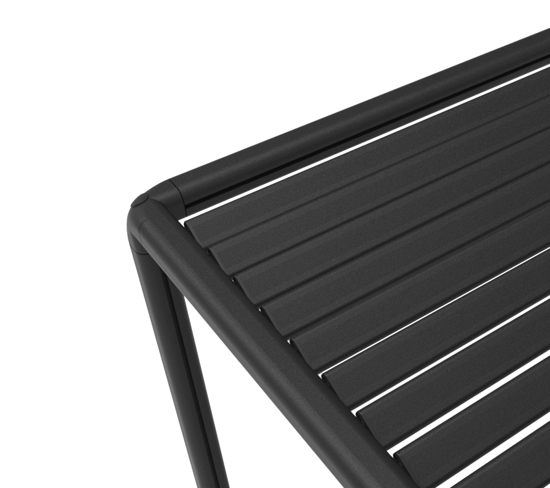 Nærbilde av et strømlinjeformet, moderne møbel med en stripete overflate og en solid ramme, perfekt for moderne settinger.