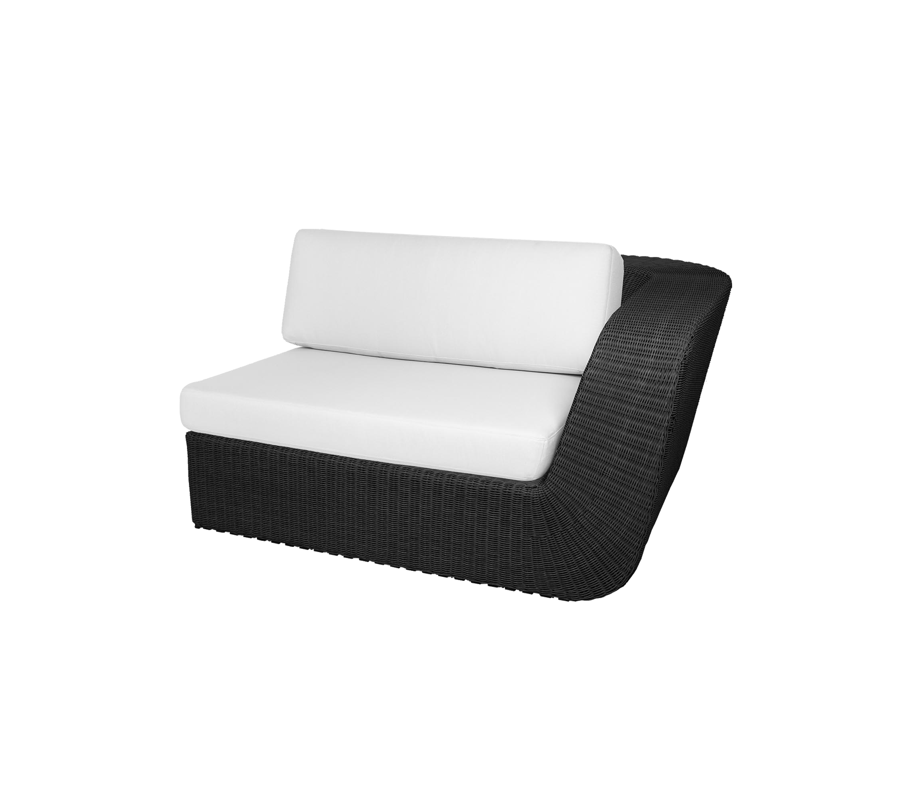 Moderne sitteplasser med en elegant svart ramme og myke hvite puter, designet for komfort og stil.