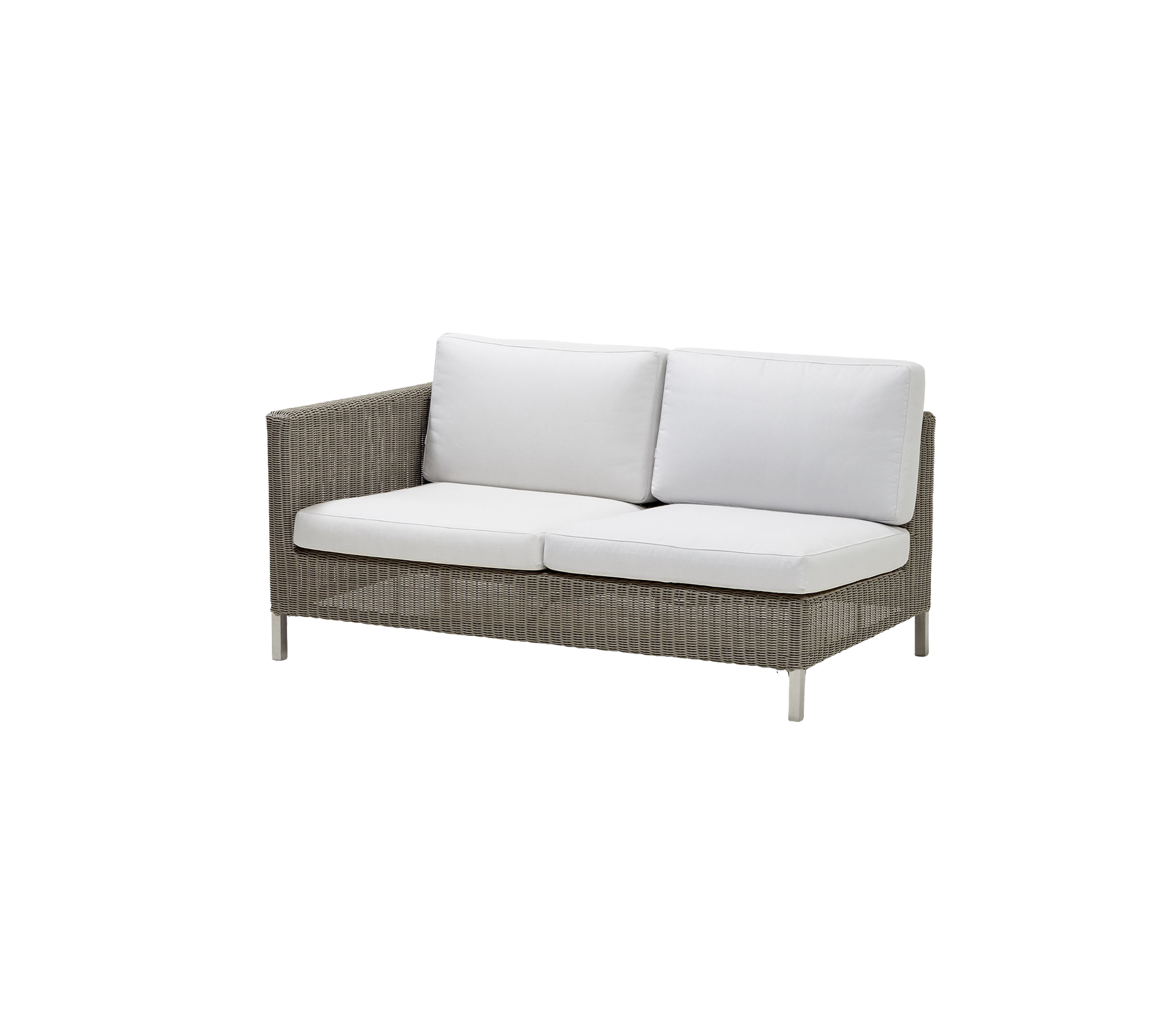 En stilfull toseters sofa med et vevd design og myke hvite puter, perfekt for avslapning og komfort.