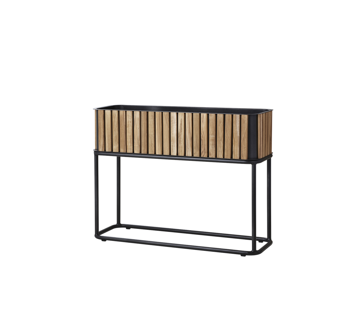 Trekasse med lamel-design, støttet av en slank metallramme, egnet for å vise planter eller blomster.