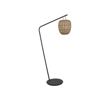 En stilfull gulvlampe med en buet design og en vevd skjerm, perfekt for å gi et moderne preg til rommet ditt.