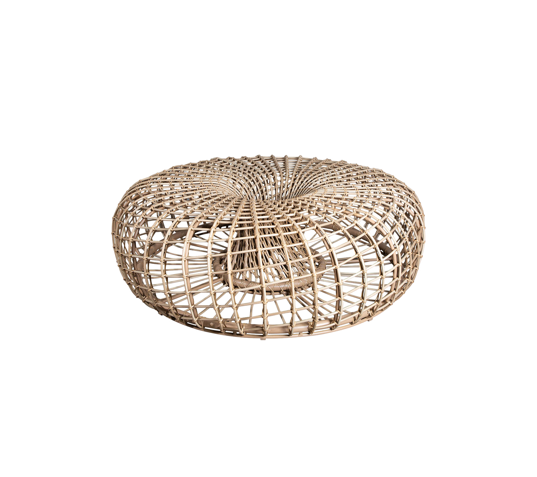 Rund vevd pouf i naturlig fiber med et teksturert design, perfekt som et allsidig accentstykke for ethvert rom.