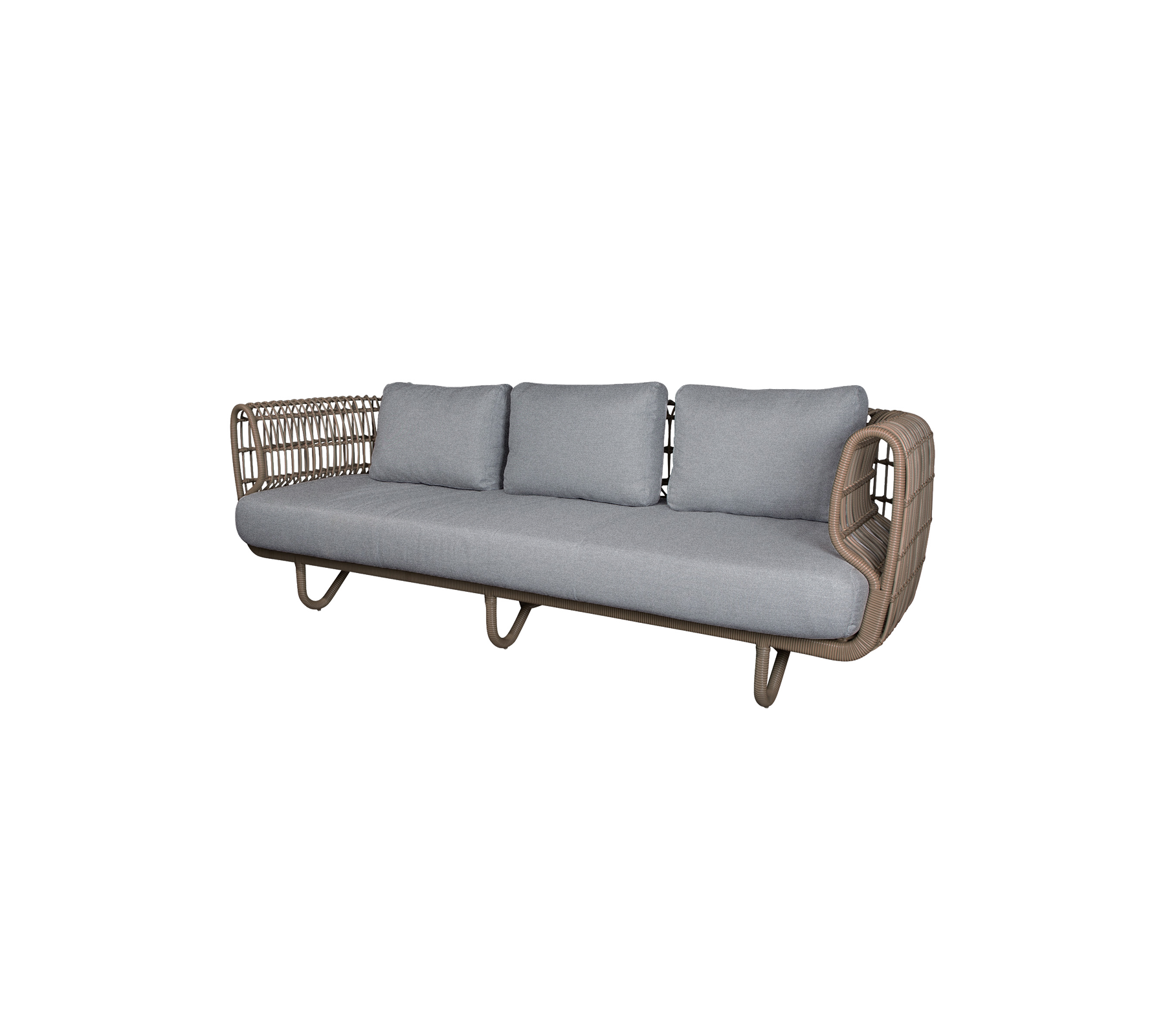 Moderne sofa med grå puter i et stilfullt design.