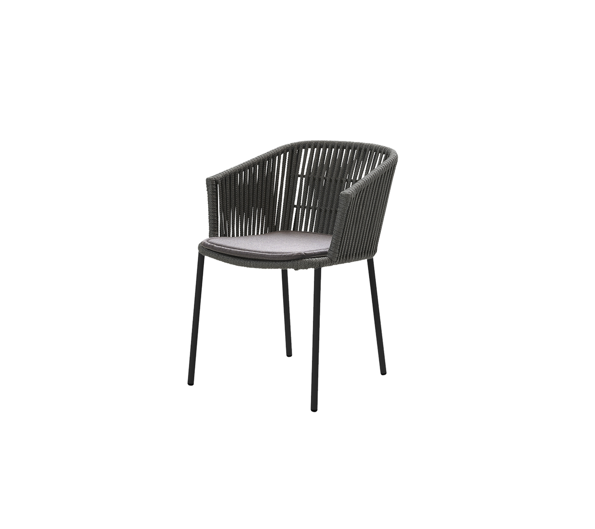 Stilig stol med et vevd design, med en komfortabel pute og slanke ben, perfekt for uformell sitting.