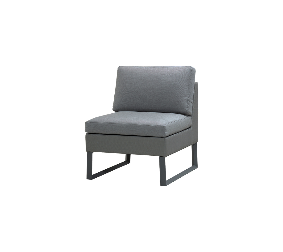 Stilig grå stol med moderne design, som har myke puter og en minimalistisk ramme for komfortabel sitting.