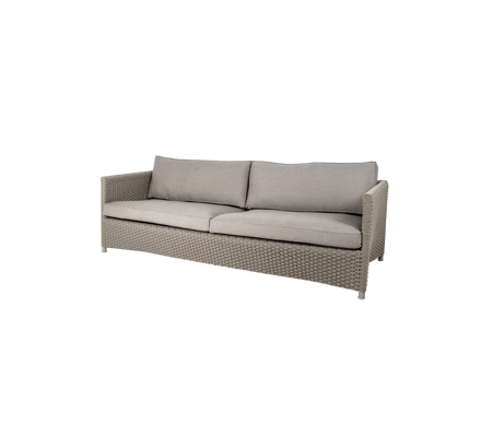 Stilig, moderne sofa med en lys grå pute og vevd tekstur, som tilbyr komfortable sitteplasser for flere personer.