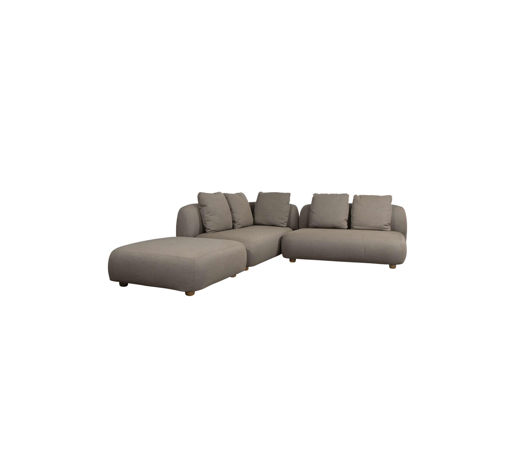 Moderne seksjonssofa i en nøytral bruntone med myke puter og et romslig design for komfortabel sitting. Perfekt for avslapning.