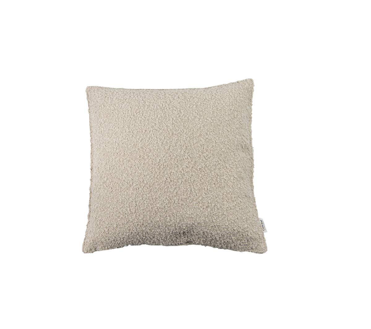 Firkantet pute i en myk beige tekstur, perfekt for å tilføre komfort og stil til ethvert sitteområde.